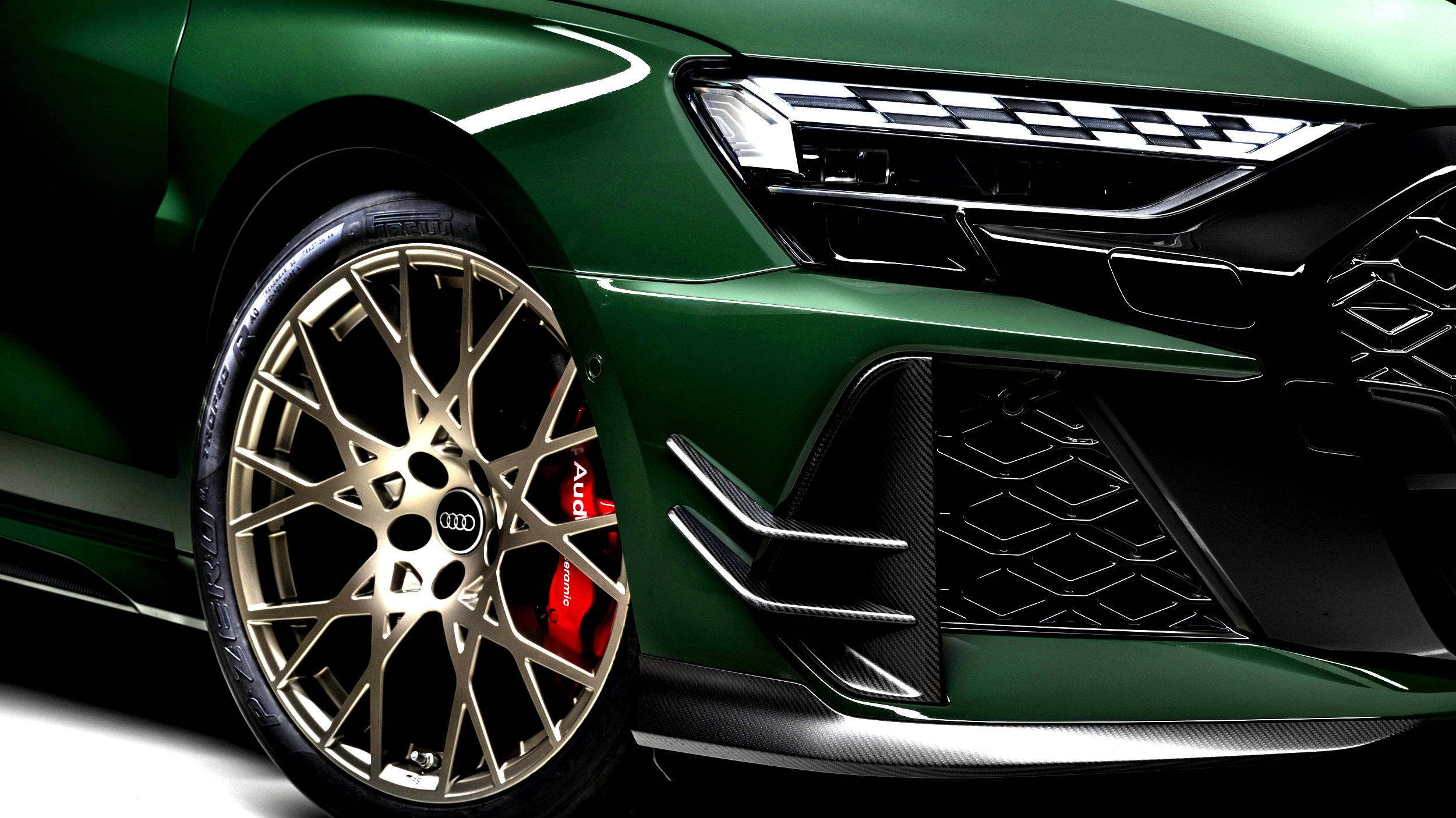 Audi RS3 Competition Limited: 750 Units, Three-Way Coilovers, Ceramic Brakes