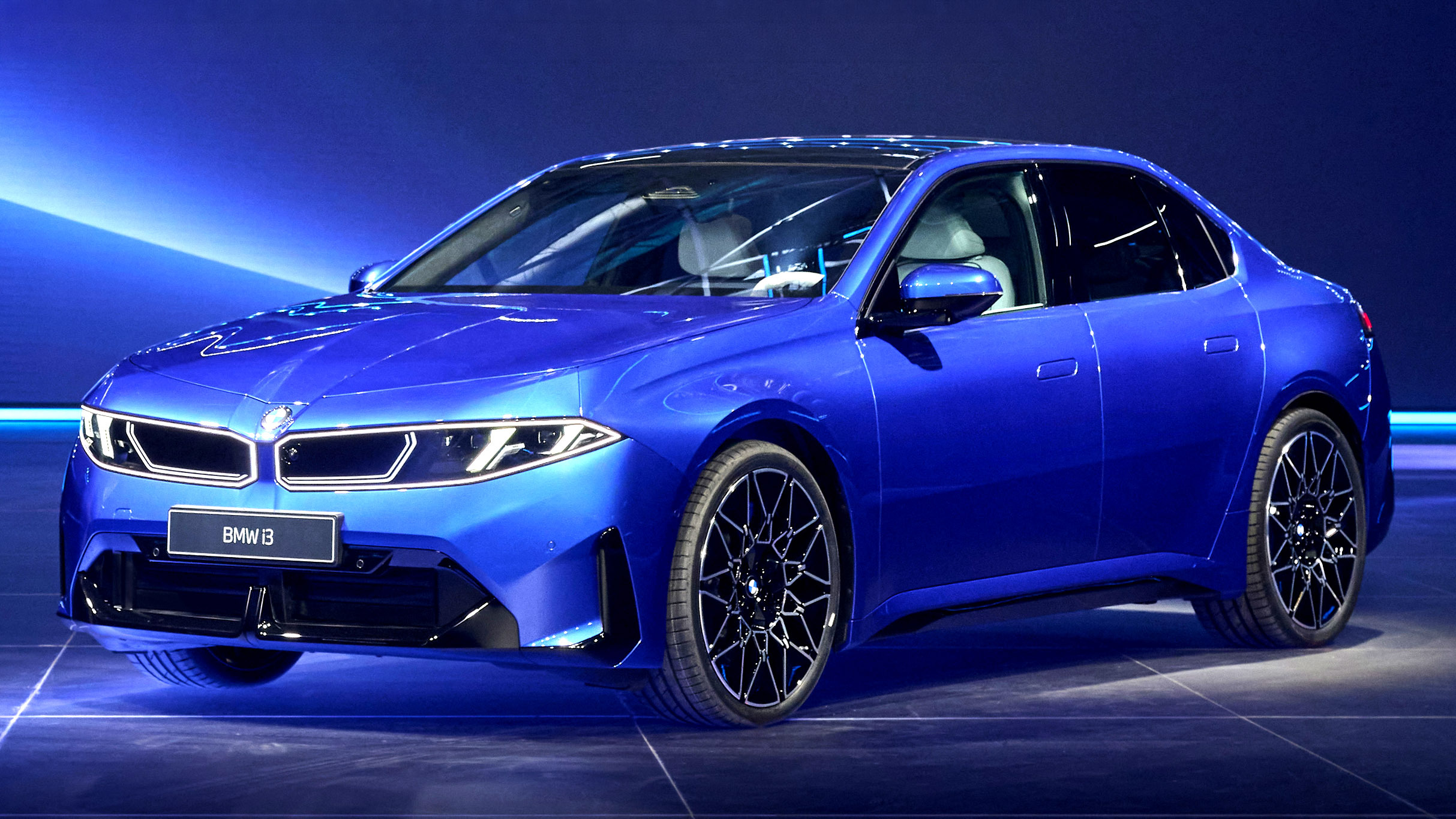 BMW i3 Neue Klasse: 463 HP, 708 km Range, 400 kW Charging