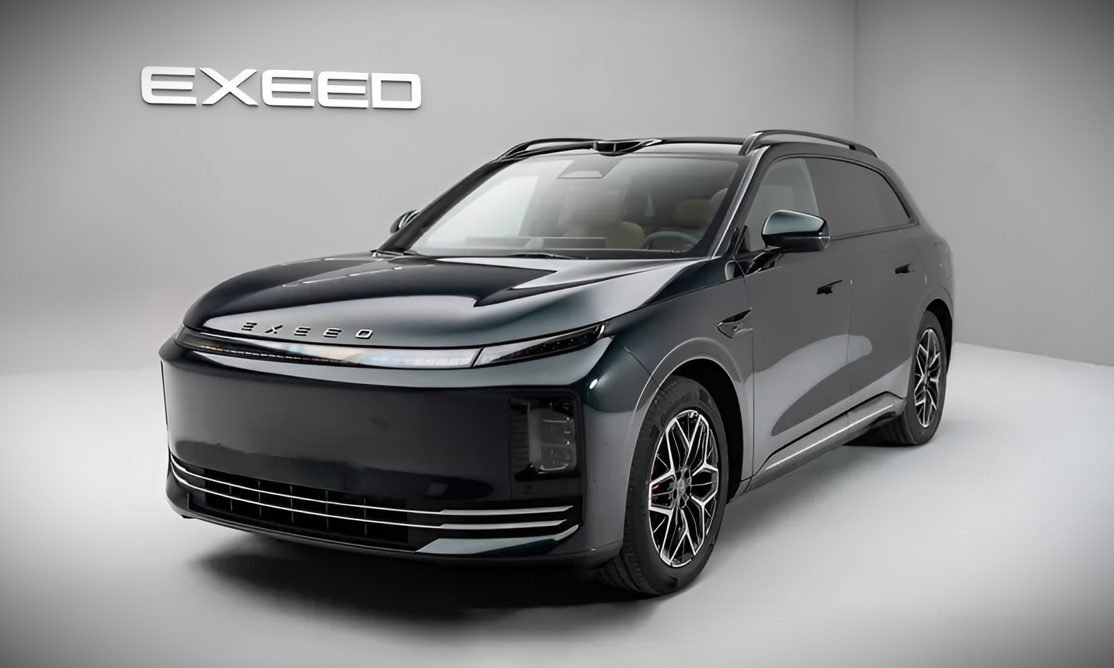 Chery Exeed EX7 Opens Blind Orders With Aviation-Grade EMB Braking