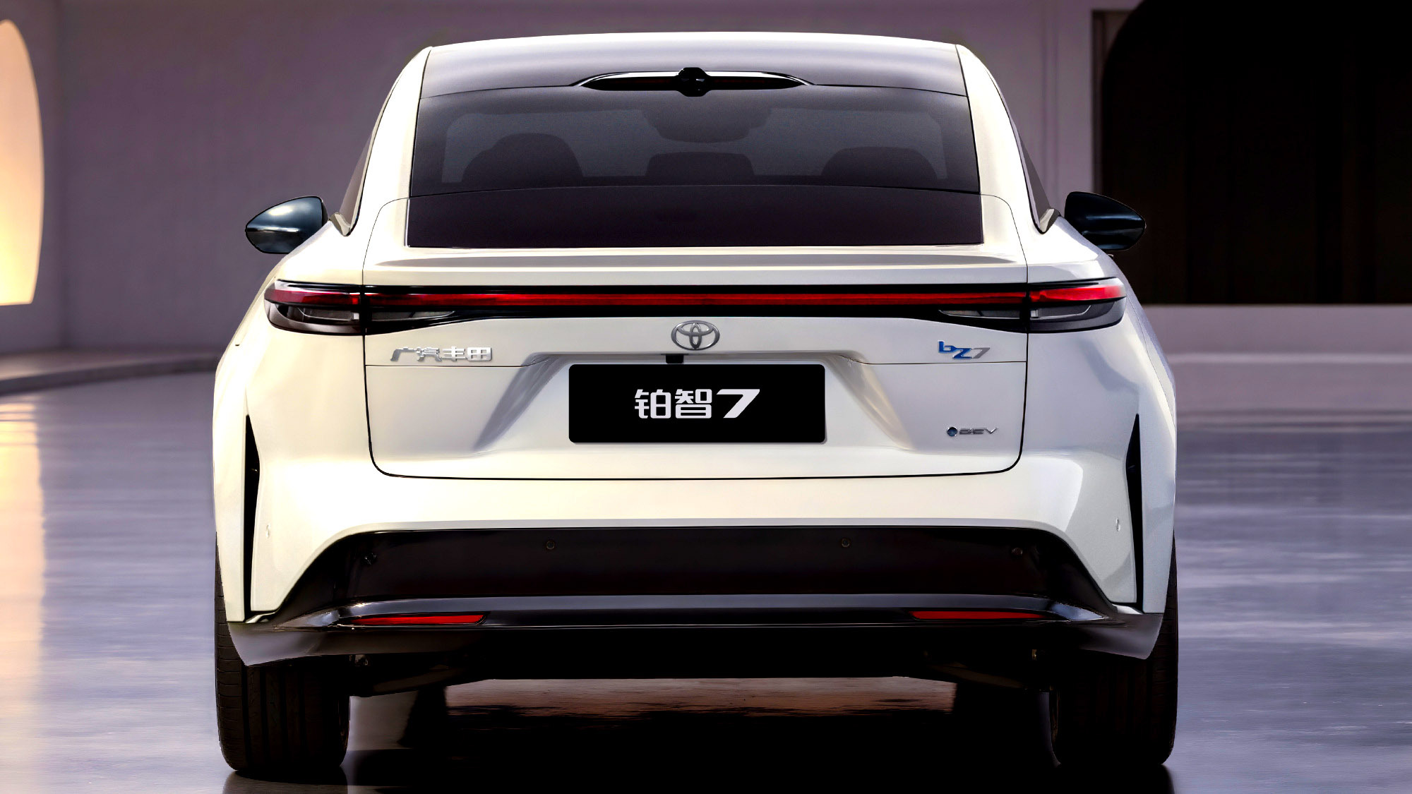 Toyota bZ7: Full-Size Electric Sedan From $26,000 in China With Huawei Tech
